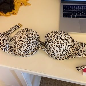 Cheetah Strapless bikini top